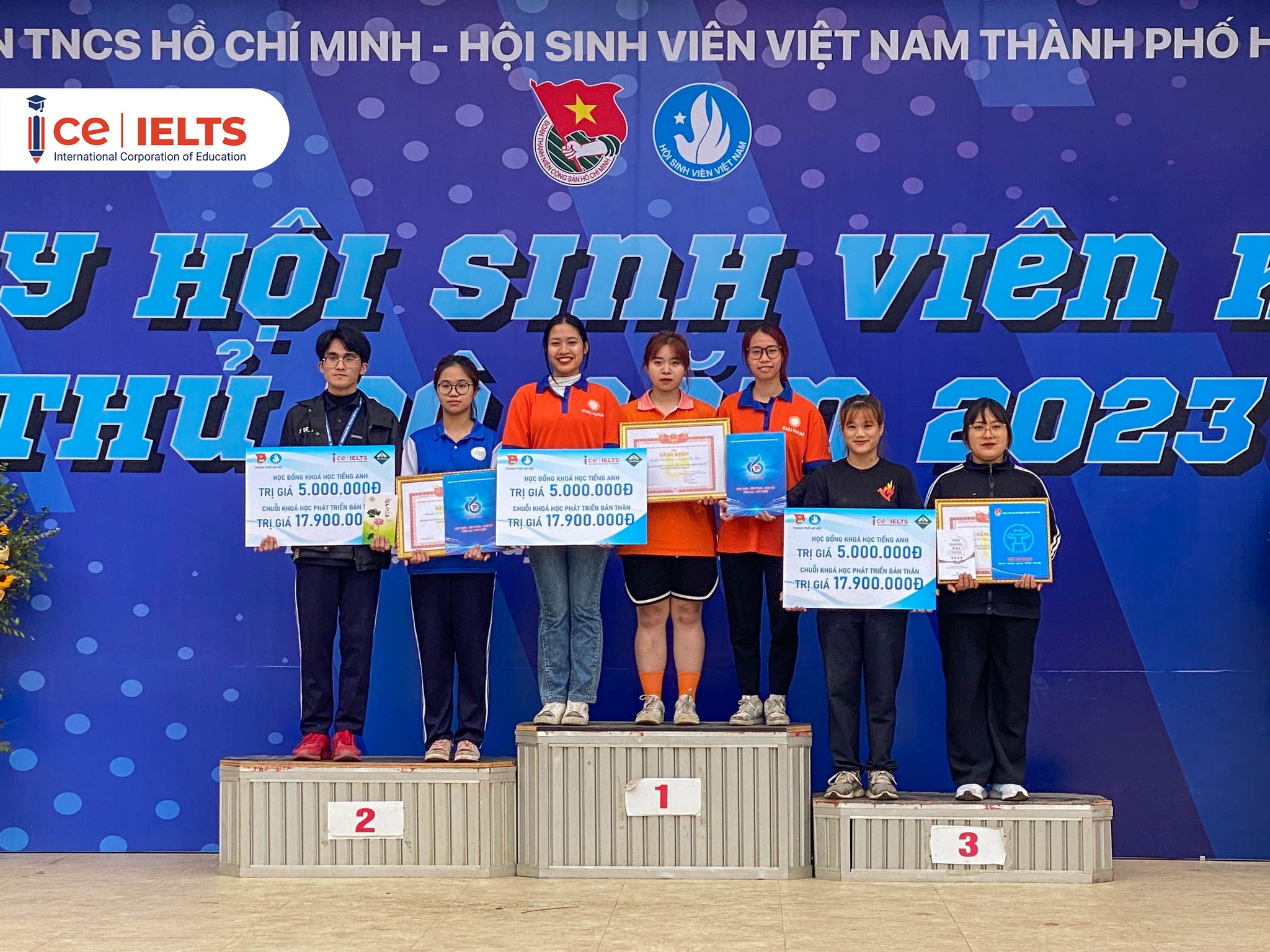 BẮT TRỌN KHOẢNH KHẮC Ý NGHĨA CỦA ĐÊM GALA ANH NGỮ HÈ 2023